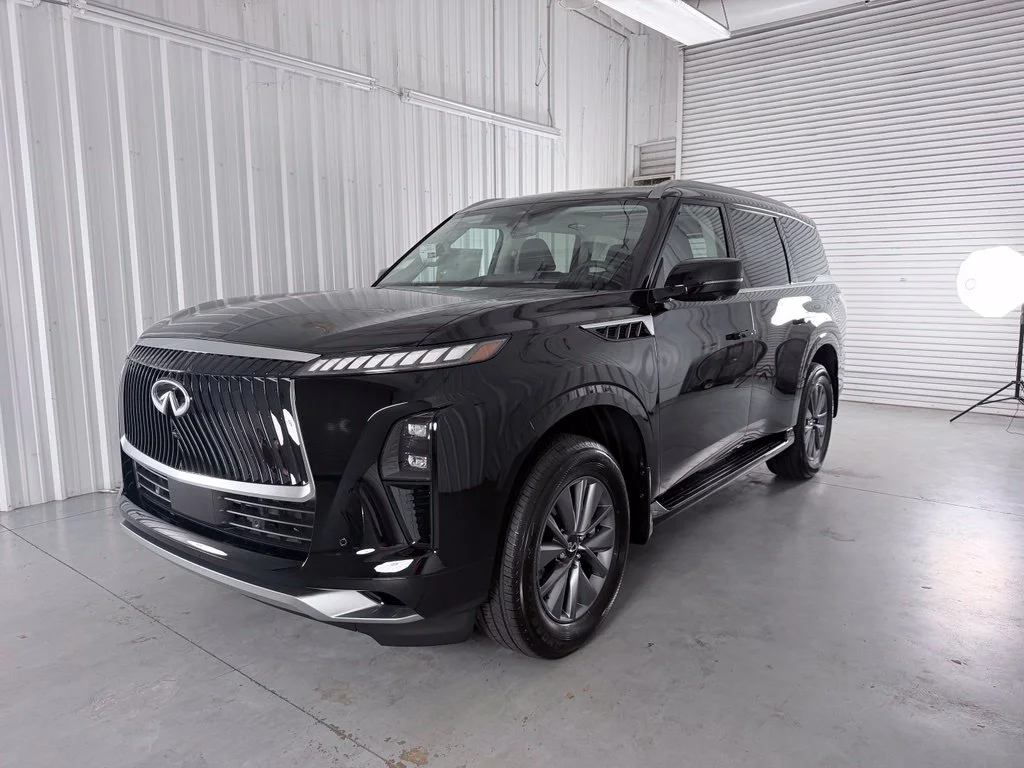 2027 INFINITI QX80