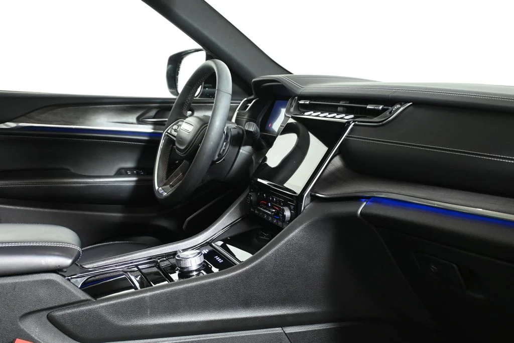 2023 Jeep Grand Cherokee Overland - Photo 34