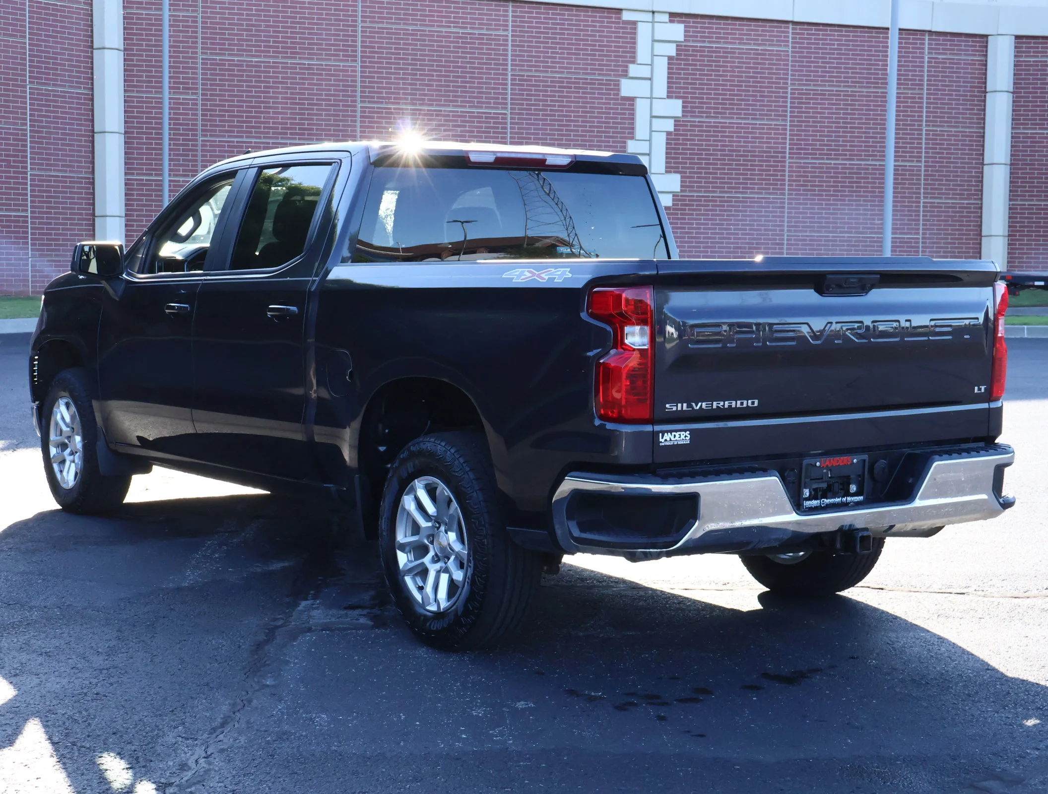 Used 2023 Dark Ash Metallic Chevrolet LT (2FL) image 7