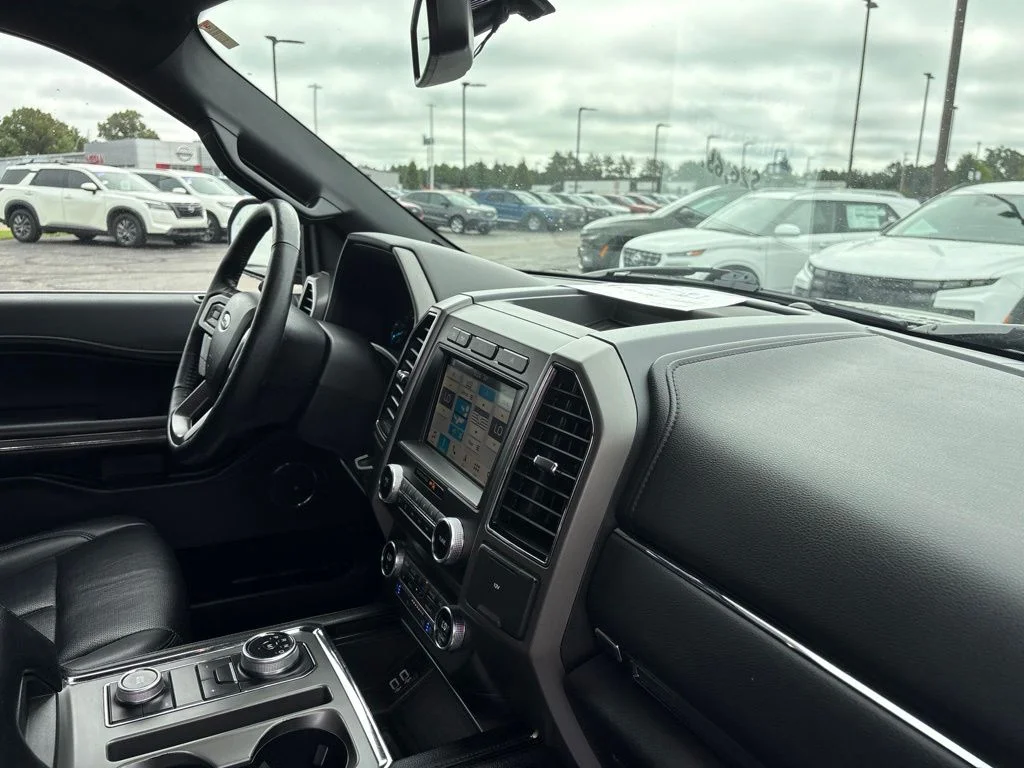 Used 2019 Stone Gray Metallic Ford XLT image 33