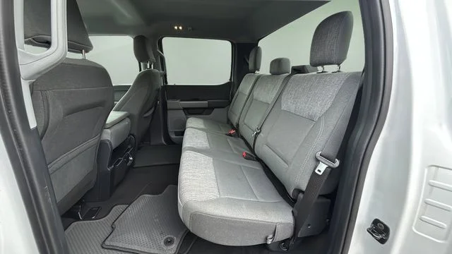Used 2025 White Ford XLT image 19
