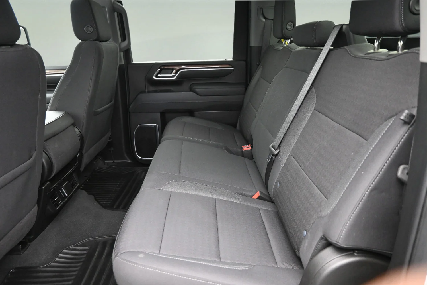 Used 2025 Summit White Chevrolet LT image 9