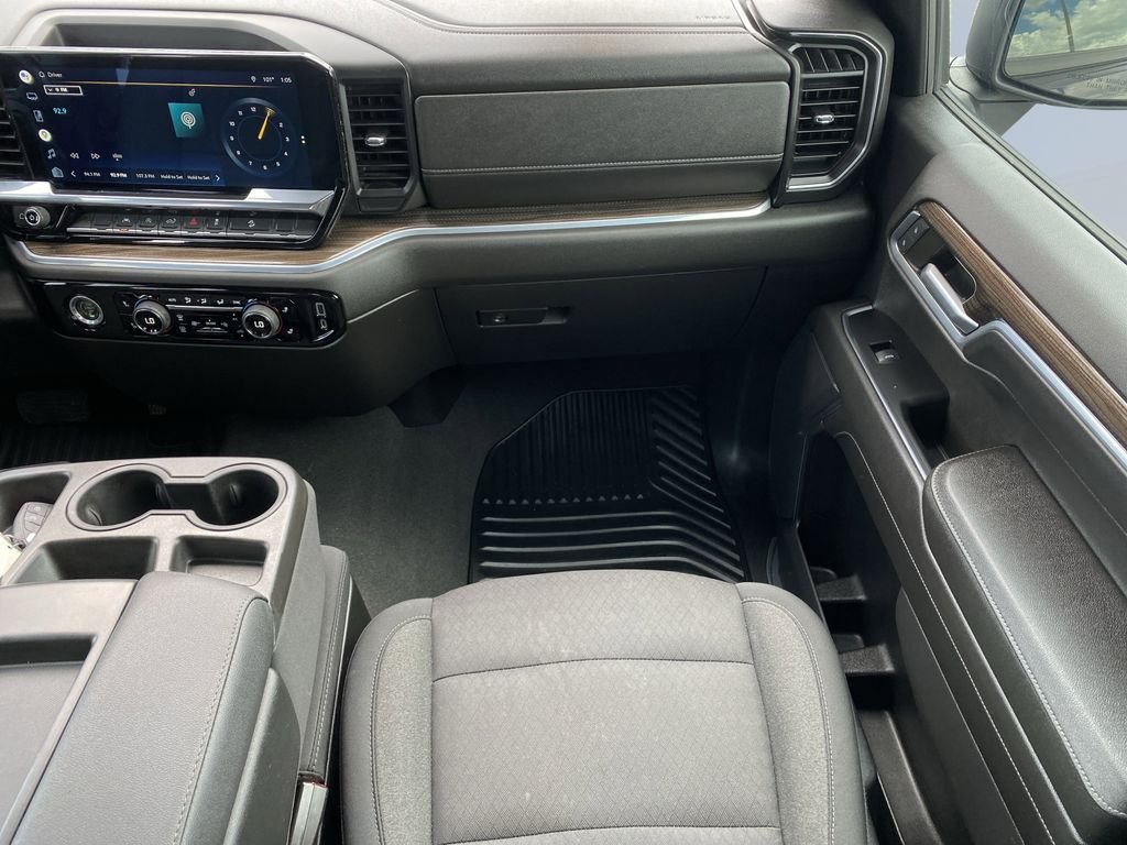 2022 Chevrolet Silverado 1500 LT - Photo 16
