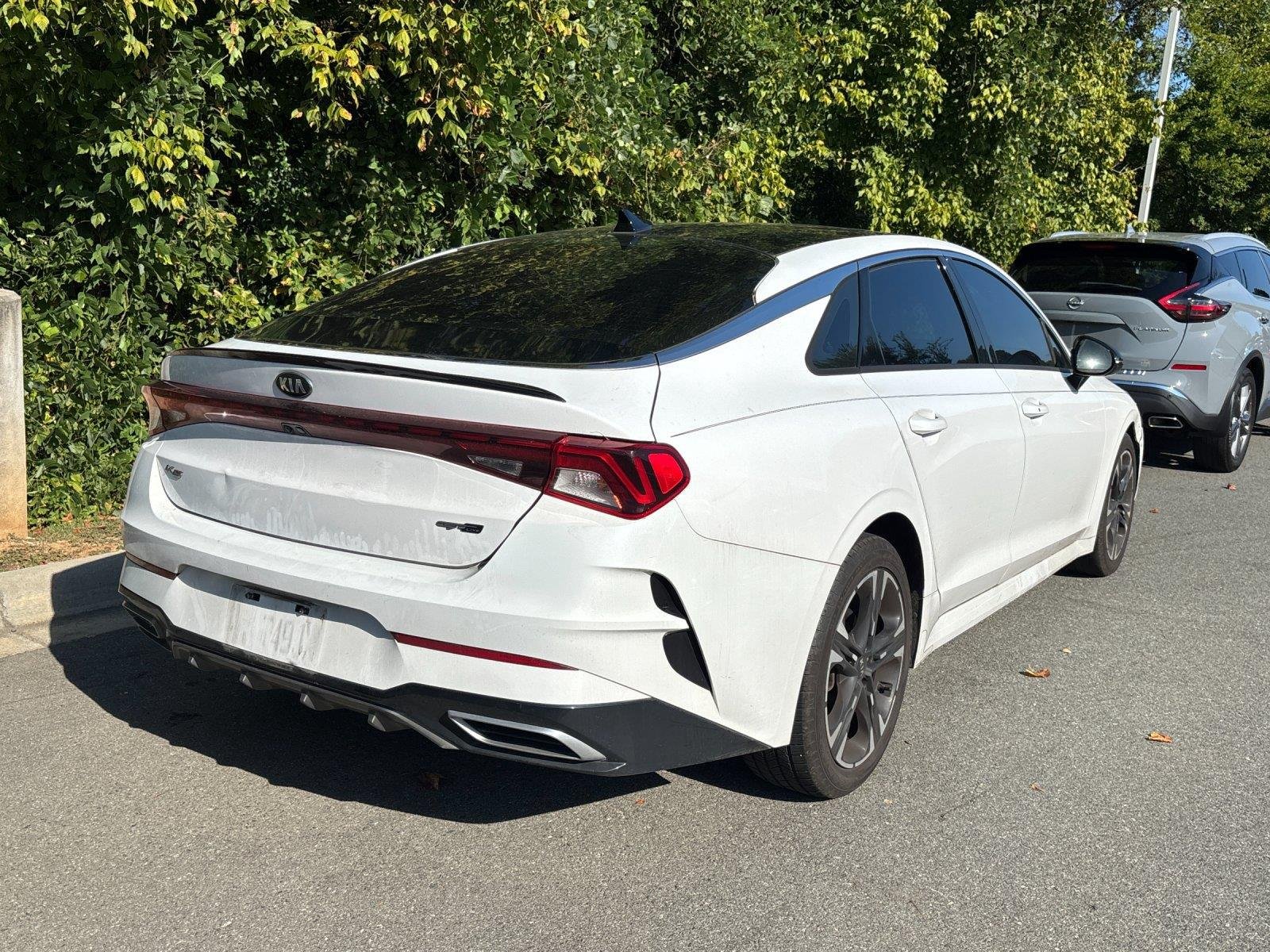 Used 2021 Glacial White Pearl KIA GTLINE image 5