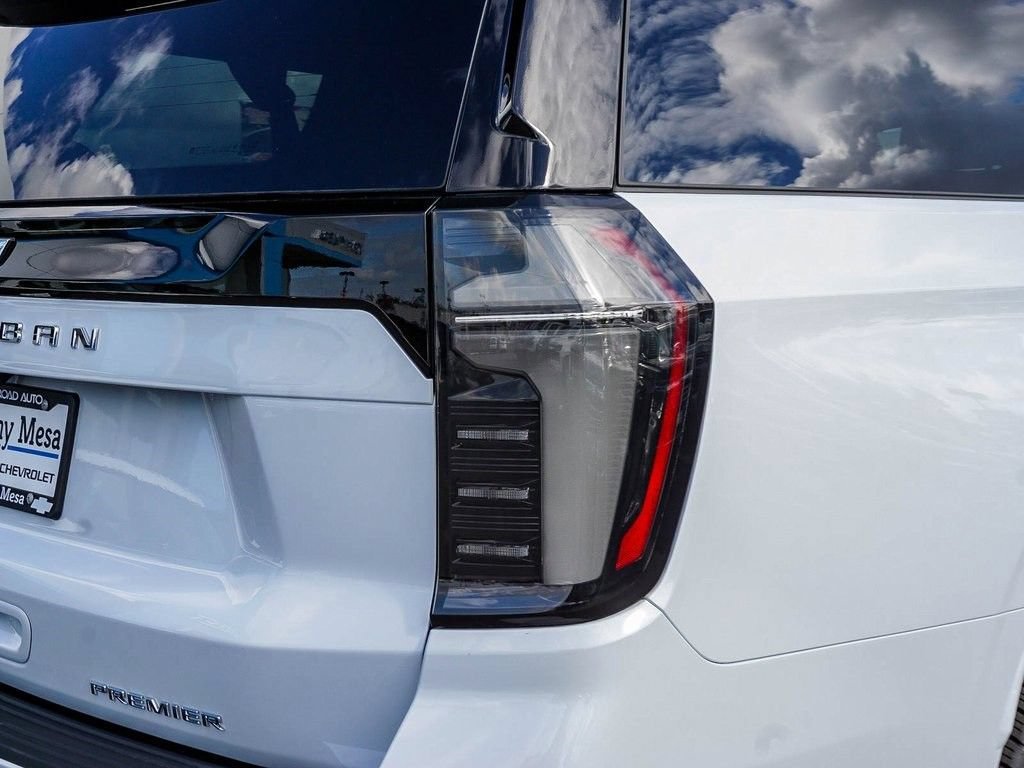 2026 Chevrolet Suburban Premier - Photo 9