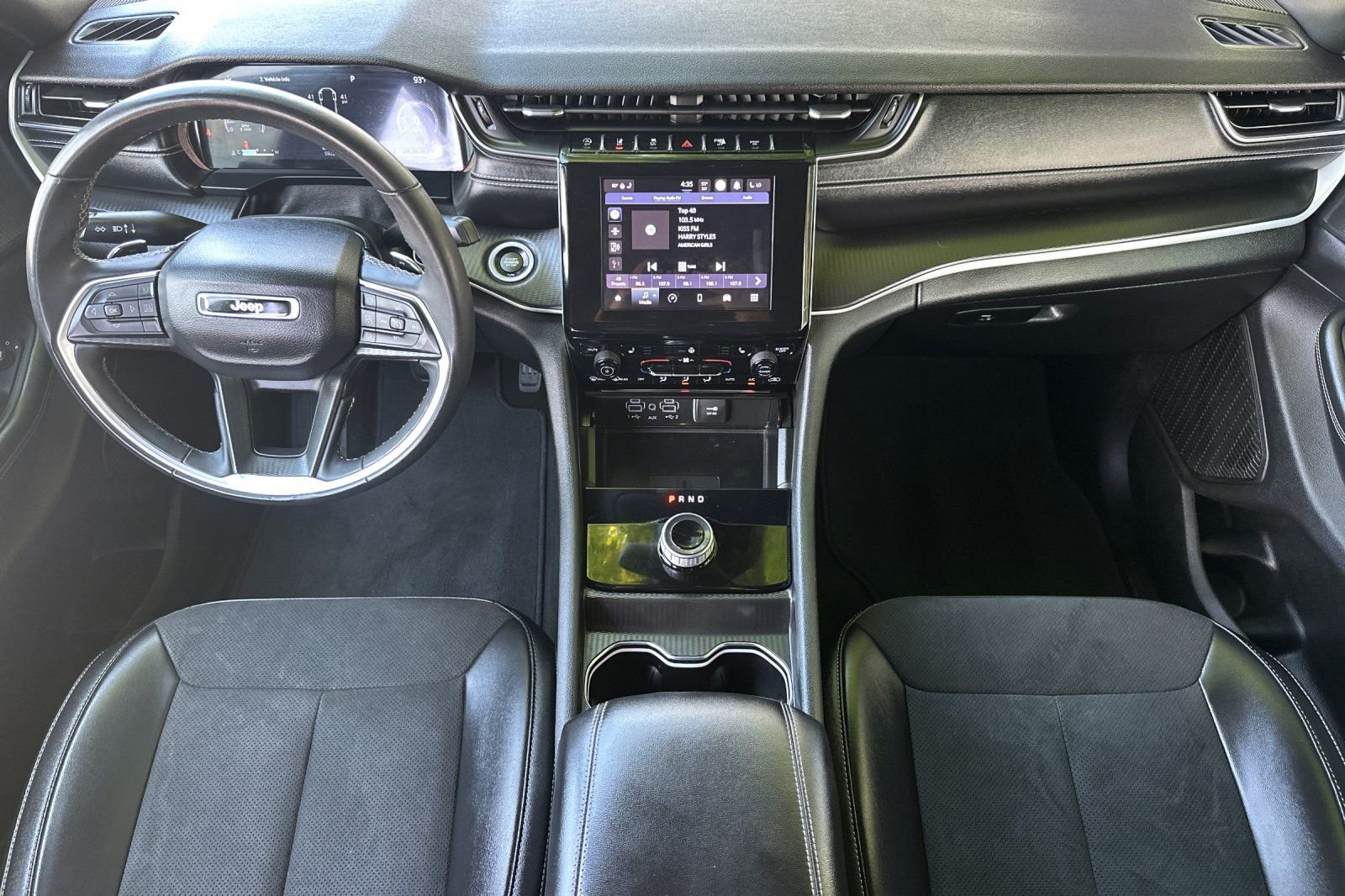 Used 2023 Black Jeep Altitude image 13