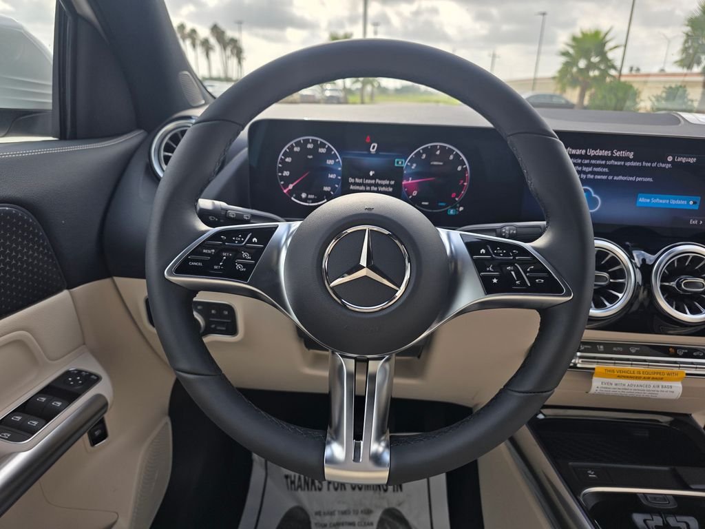 New 2026 Polar White Mercedes-Benz GLA 250 image 21