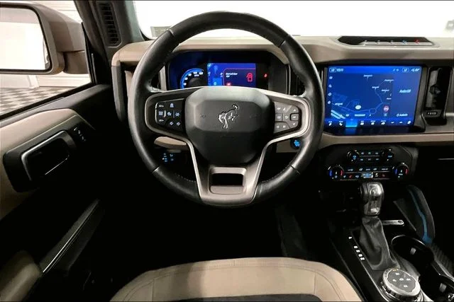 Used 2022 Cyber Orange Metallic Tricoat Ford Wildtrak image 6