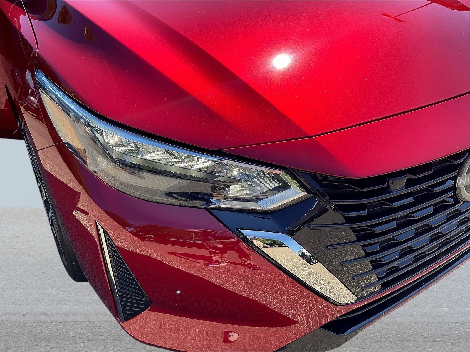 Used 2025 Red Nissan SR image 34