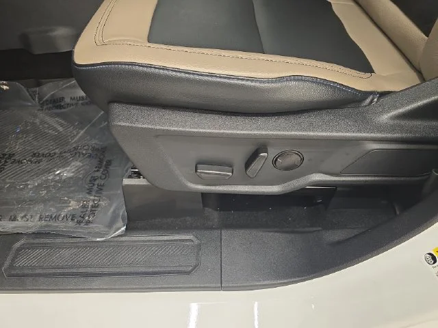 Certified Used 2024 Oxford White Ford Wildtrak image 39