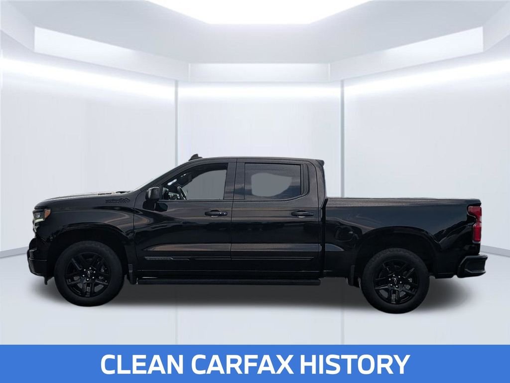 Used 2024 Black Chevrolet High Country image 2