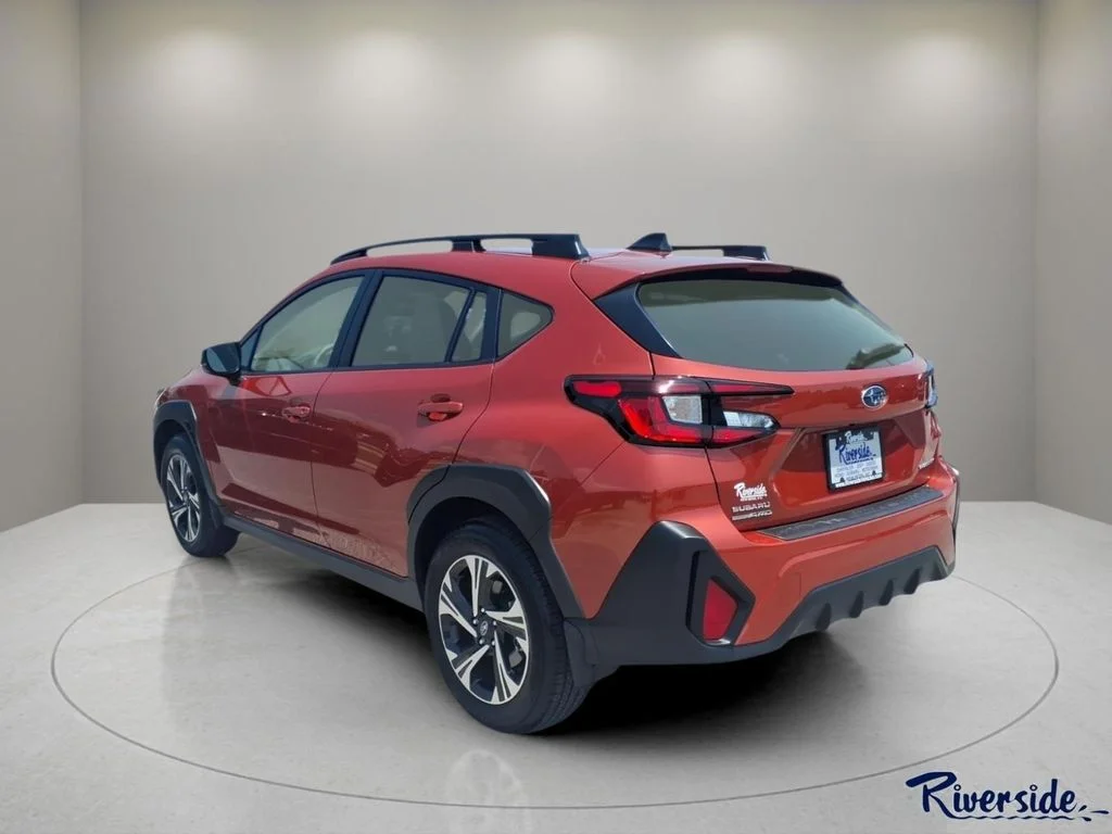 Used 2025 Beige Subaru Premium image 4