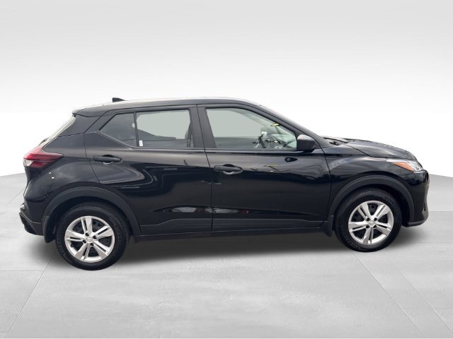 Used 2025 Black Nissan S image 6