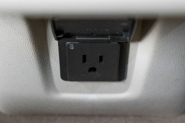 Used 2019 White GMC Denali image 36