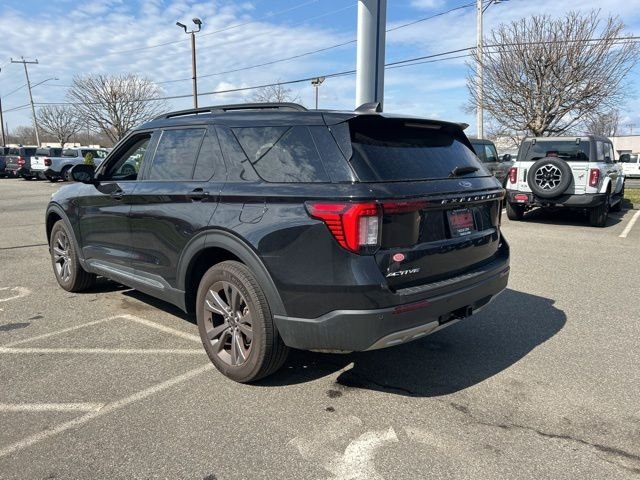 Used 2025 Black Ford Active image 5