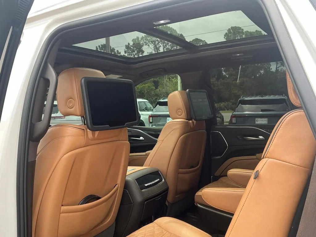 Used 2023 White Cadillac Premium Luxury image 45