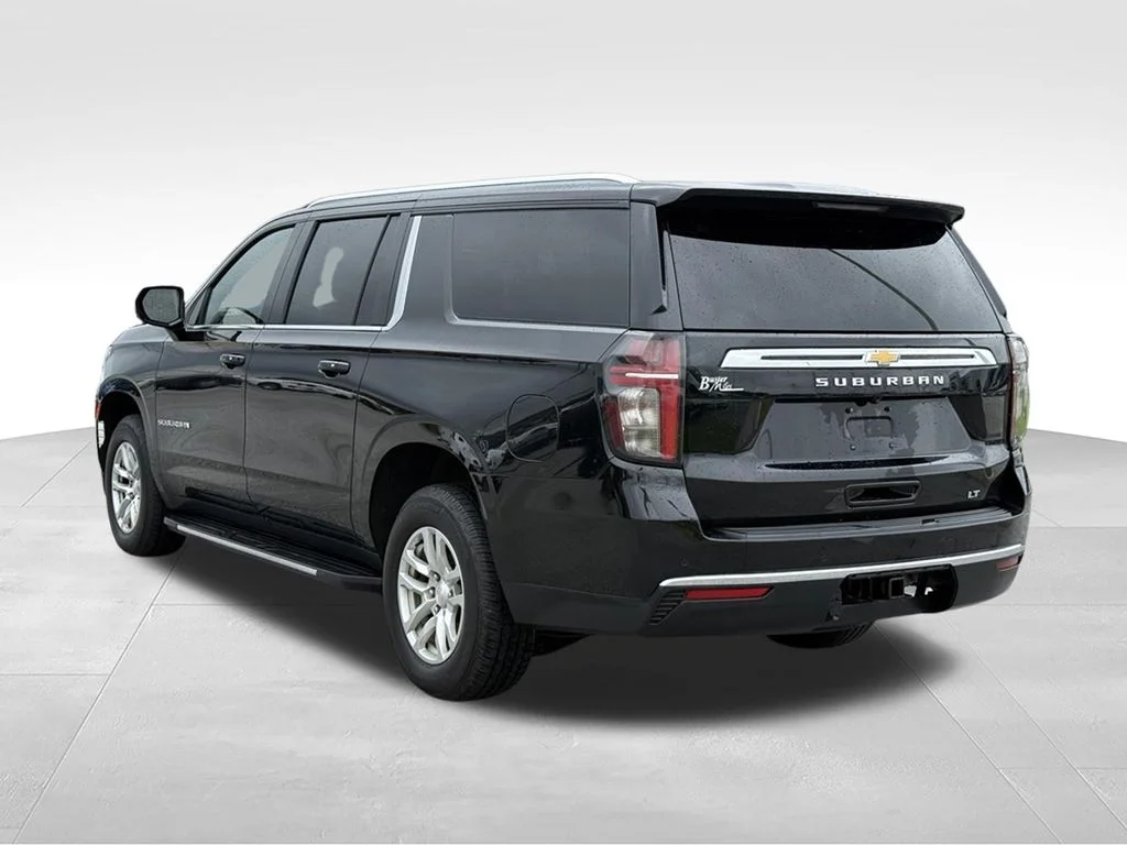Used 2023 Black Chevrolet LT image 3