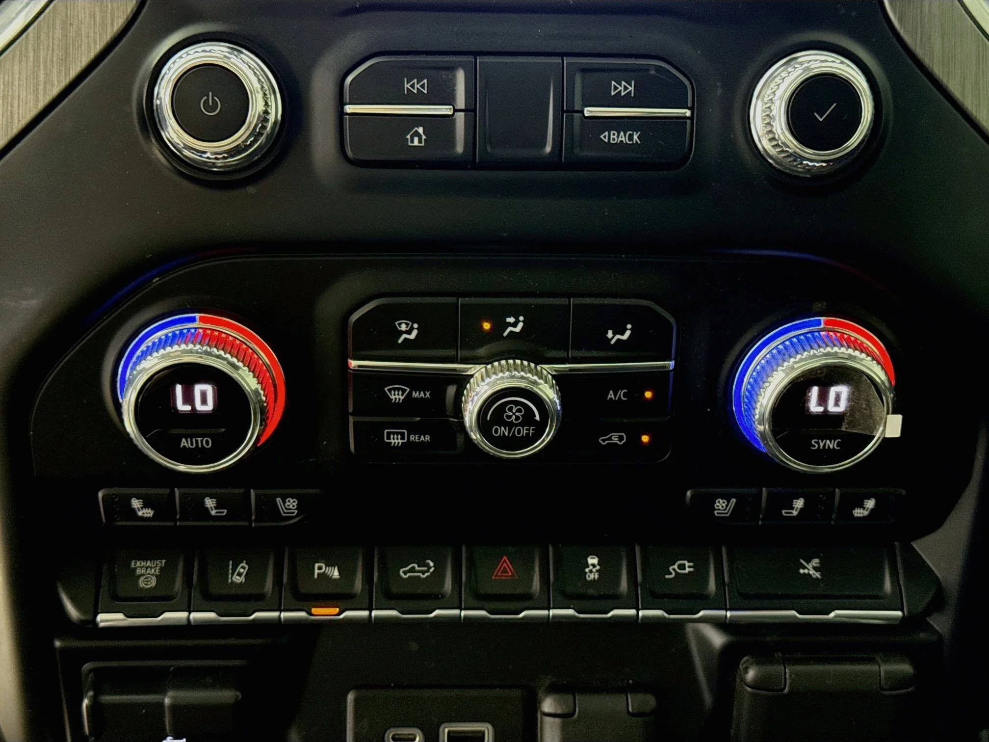 Used 2023 QUICKSILVER METALLIC GMC Denali image 18