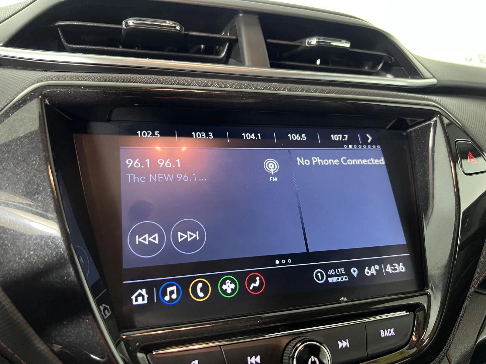 Used 2023 Summit White Chevrolet RS image 19