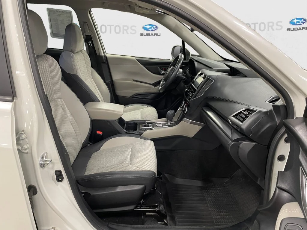 Used 2023 Crystal White Pearl Subaru Premium image 15