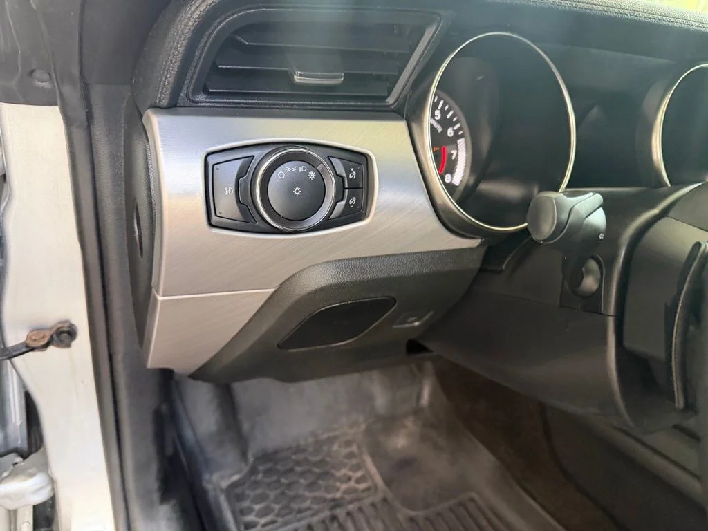 Used 2018 Silver Ford EcoBoost Premium image 31