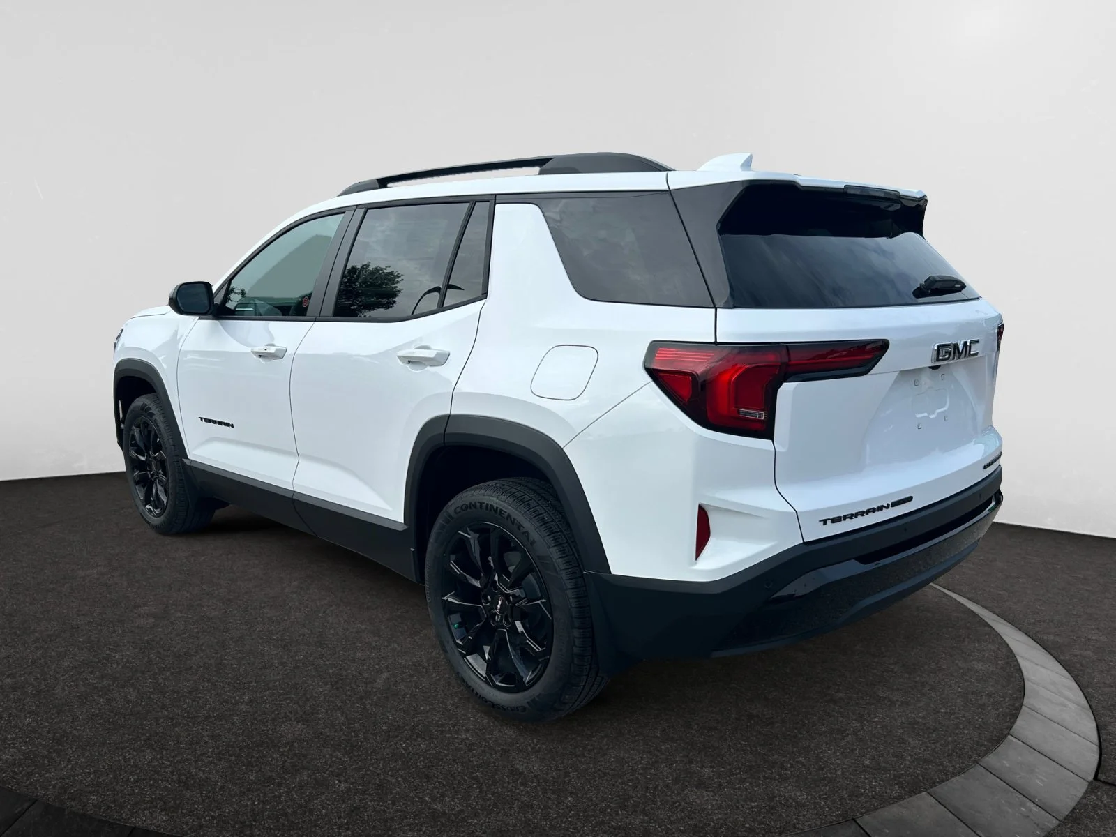 New 2027 Summit White GMC AWD Elevation image 3