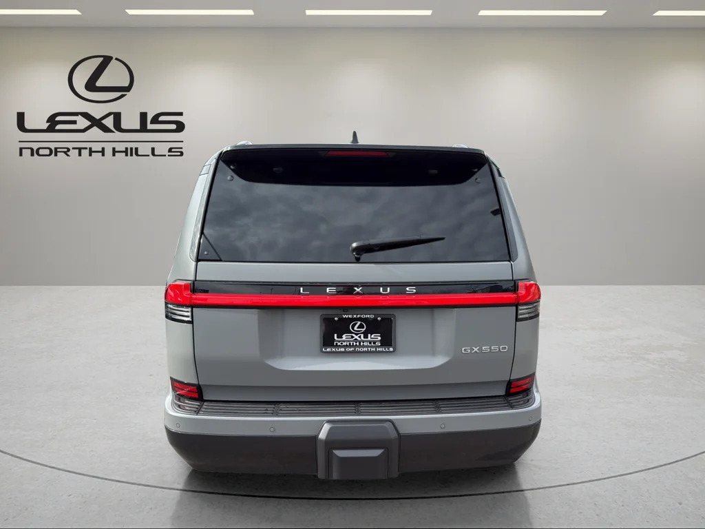 Certified Used 2024  Lexus 550 Luxury+ image 6