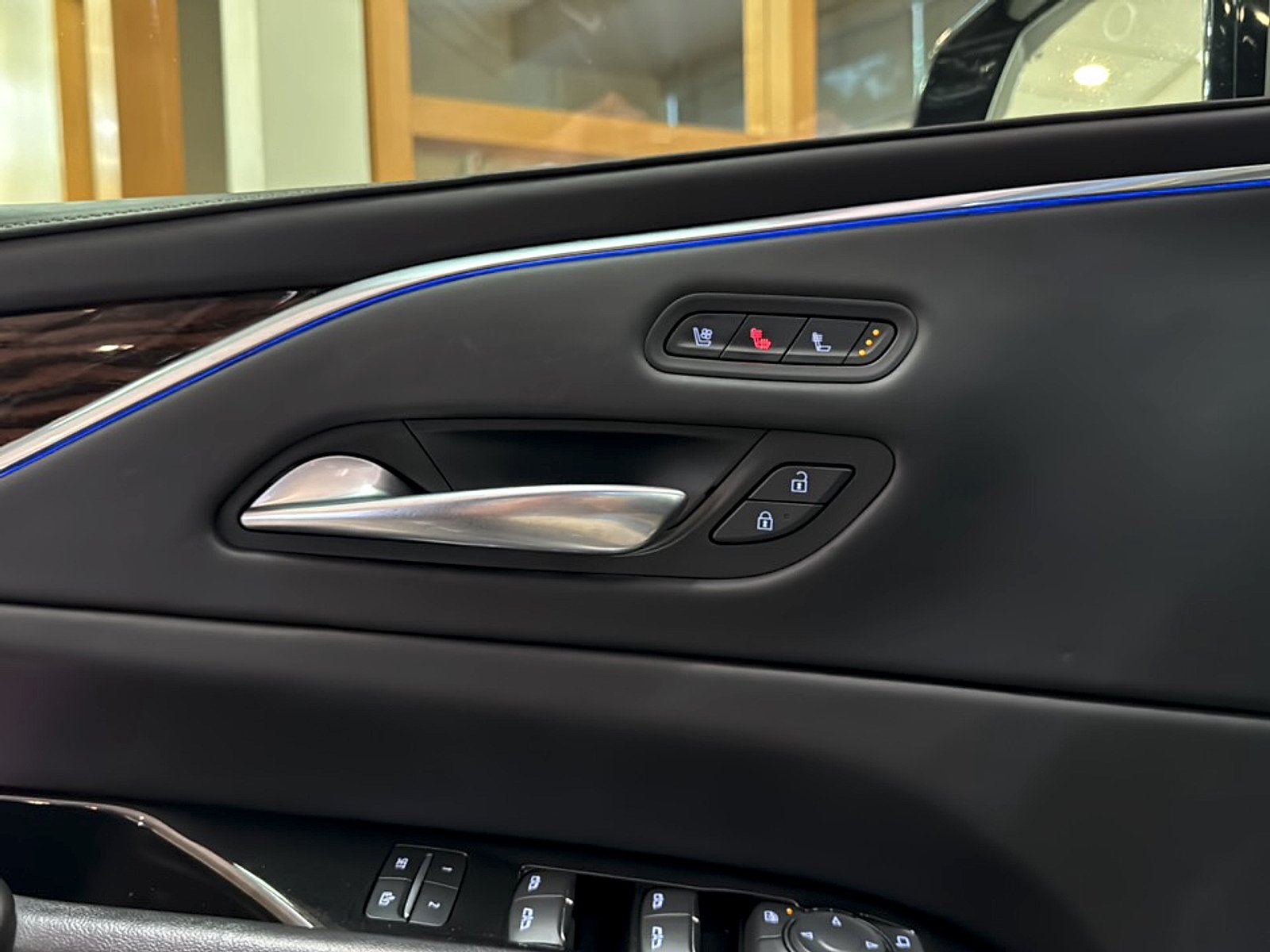 Used 2022 Black Raven Cadillac 4WD Sport Platinum image 10