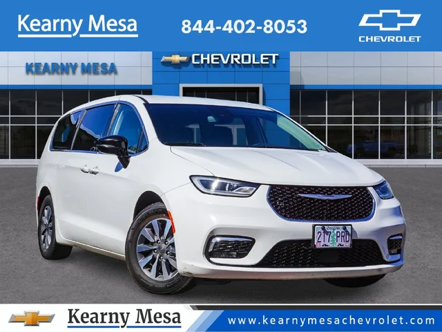 2024 Chrysler Pacifica Hybrid Select