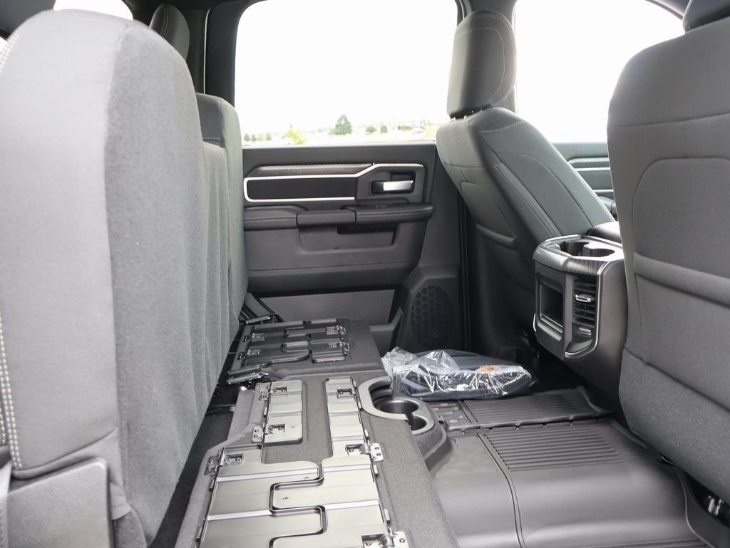 2026 RAM 2500 Big Horn - Photo 12