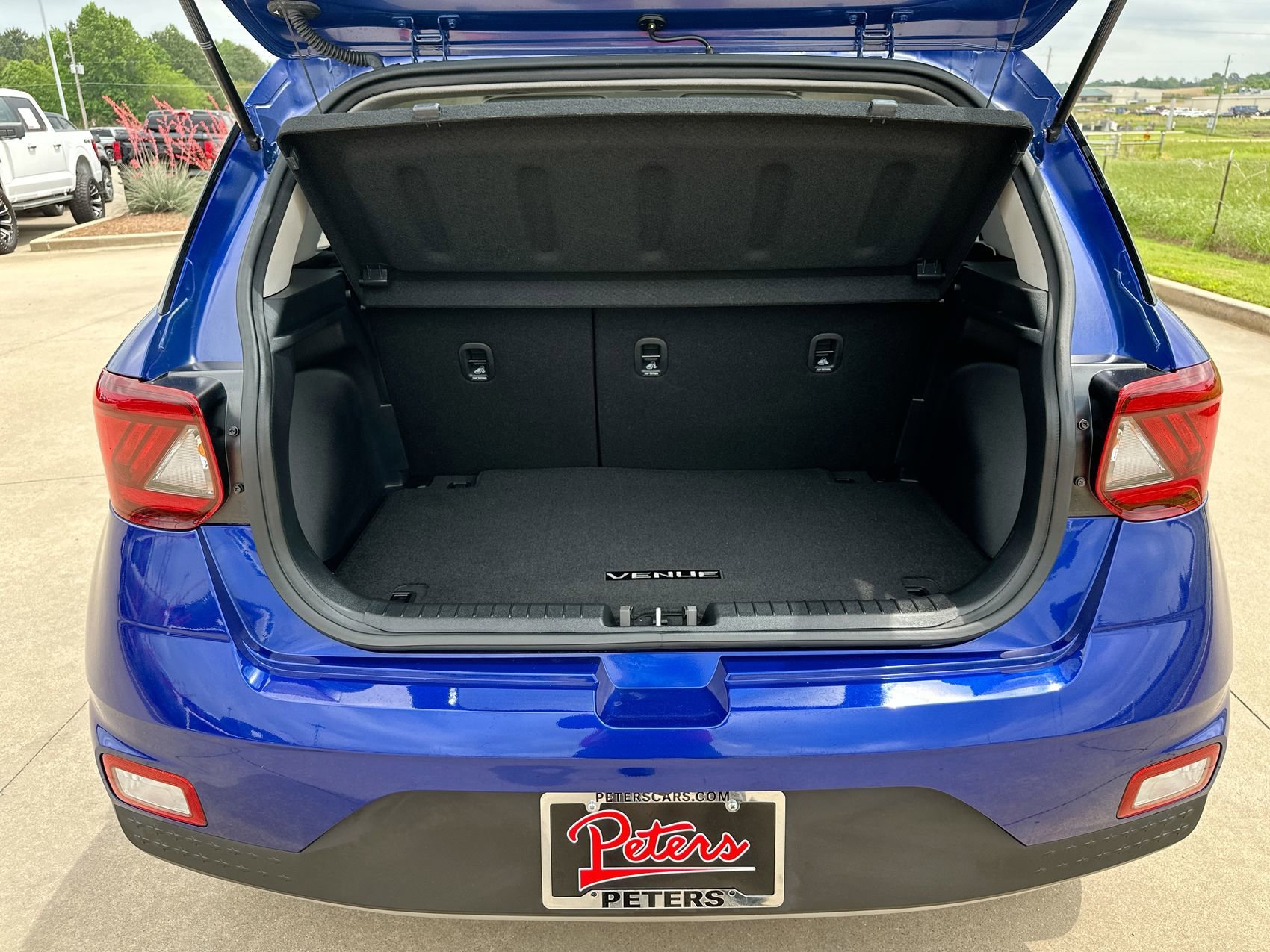 Used 2025 Intense Blue Hyundai Limited image 23