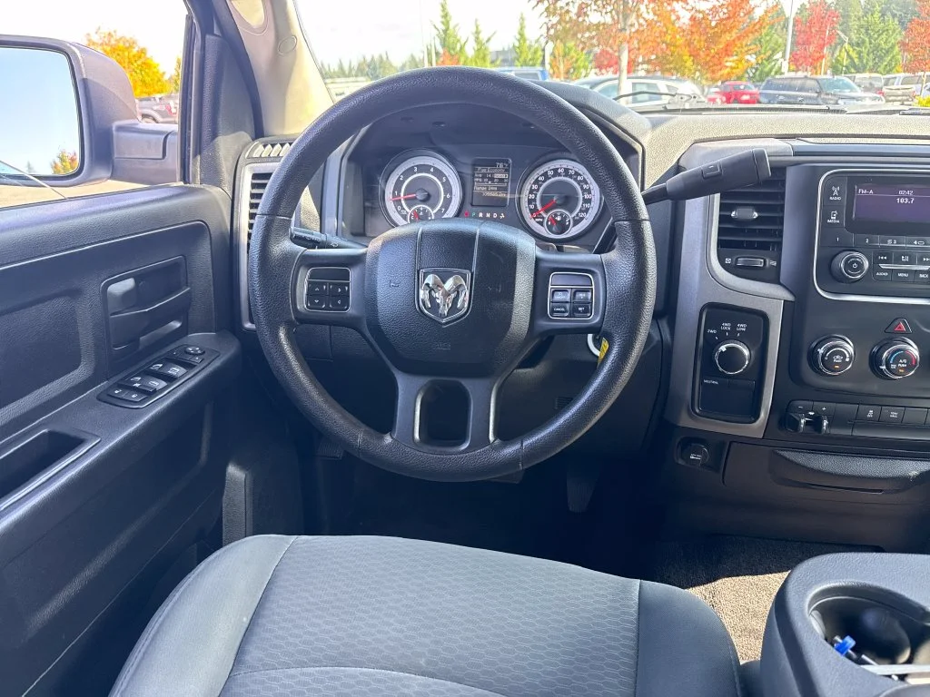 Used 2014 White Ram Express image 7