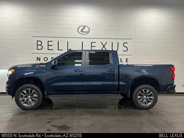 Used 2022 Blue Chevrolet RST image 8
