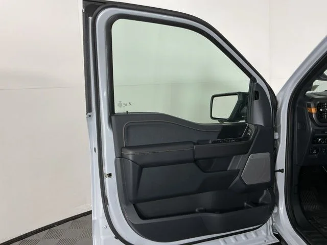 Certified Used 2025  Ford Tremor image 13