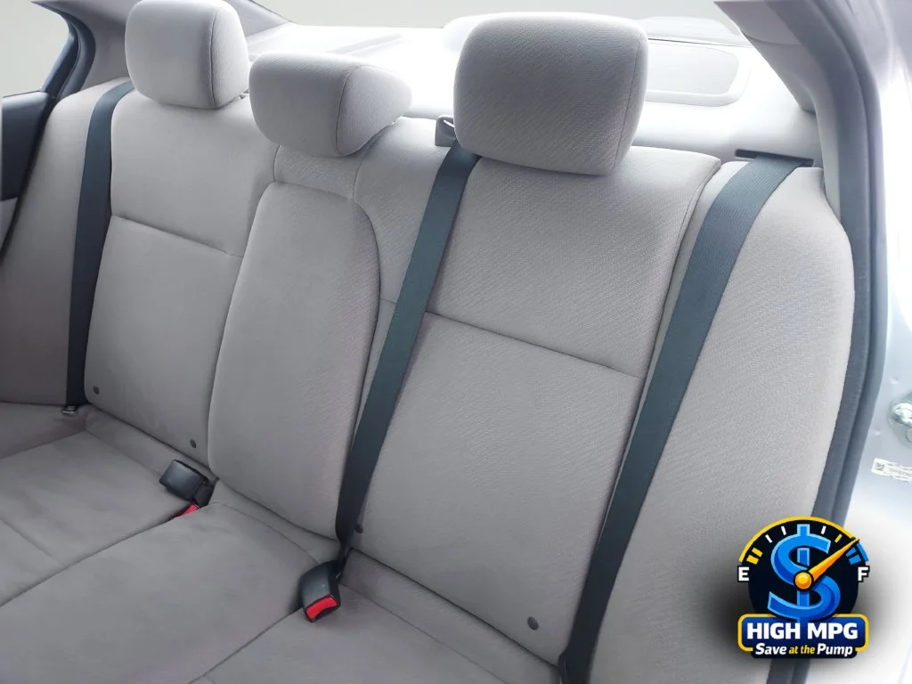 Used 2013 Silver Honda LX image 32