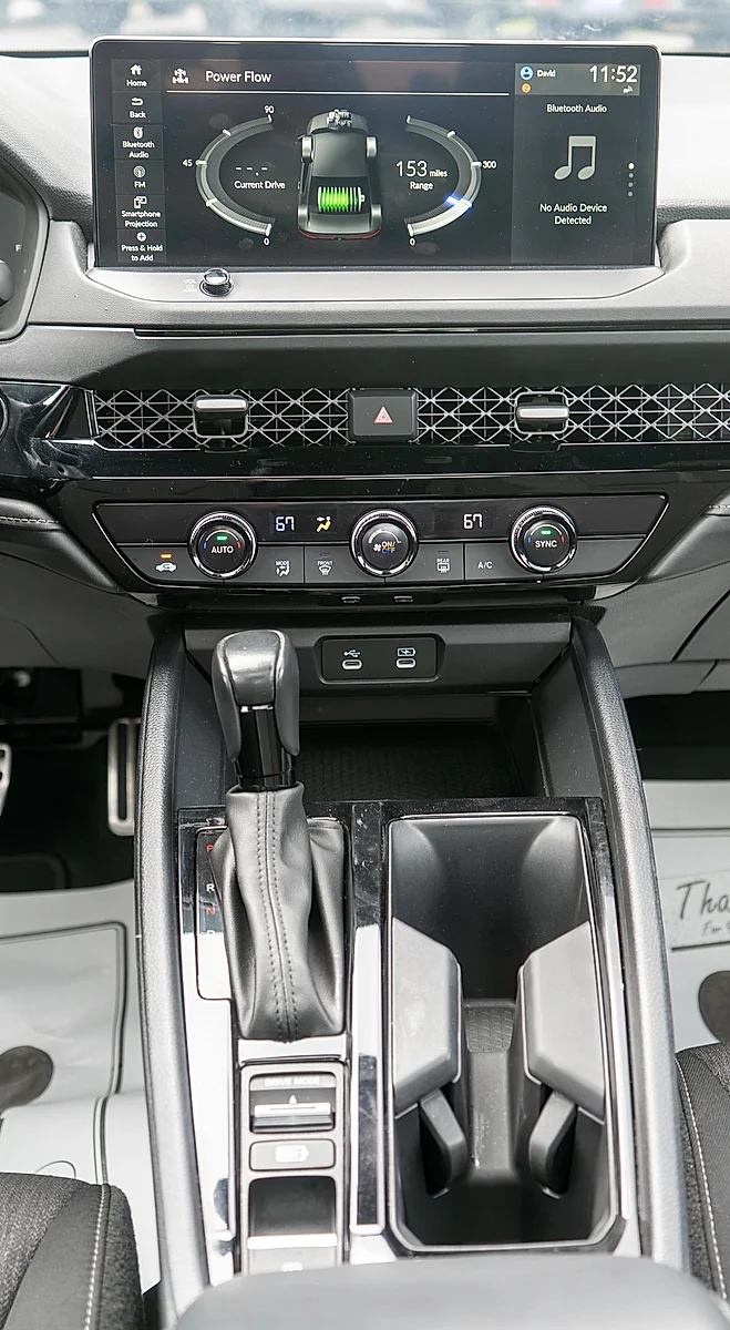 Used 2023  Honda Sport image 14
