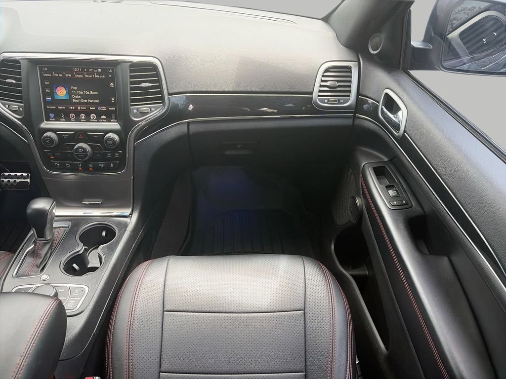 Used 2017 Black Jeep Trailhawk image 13