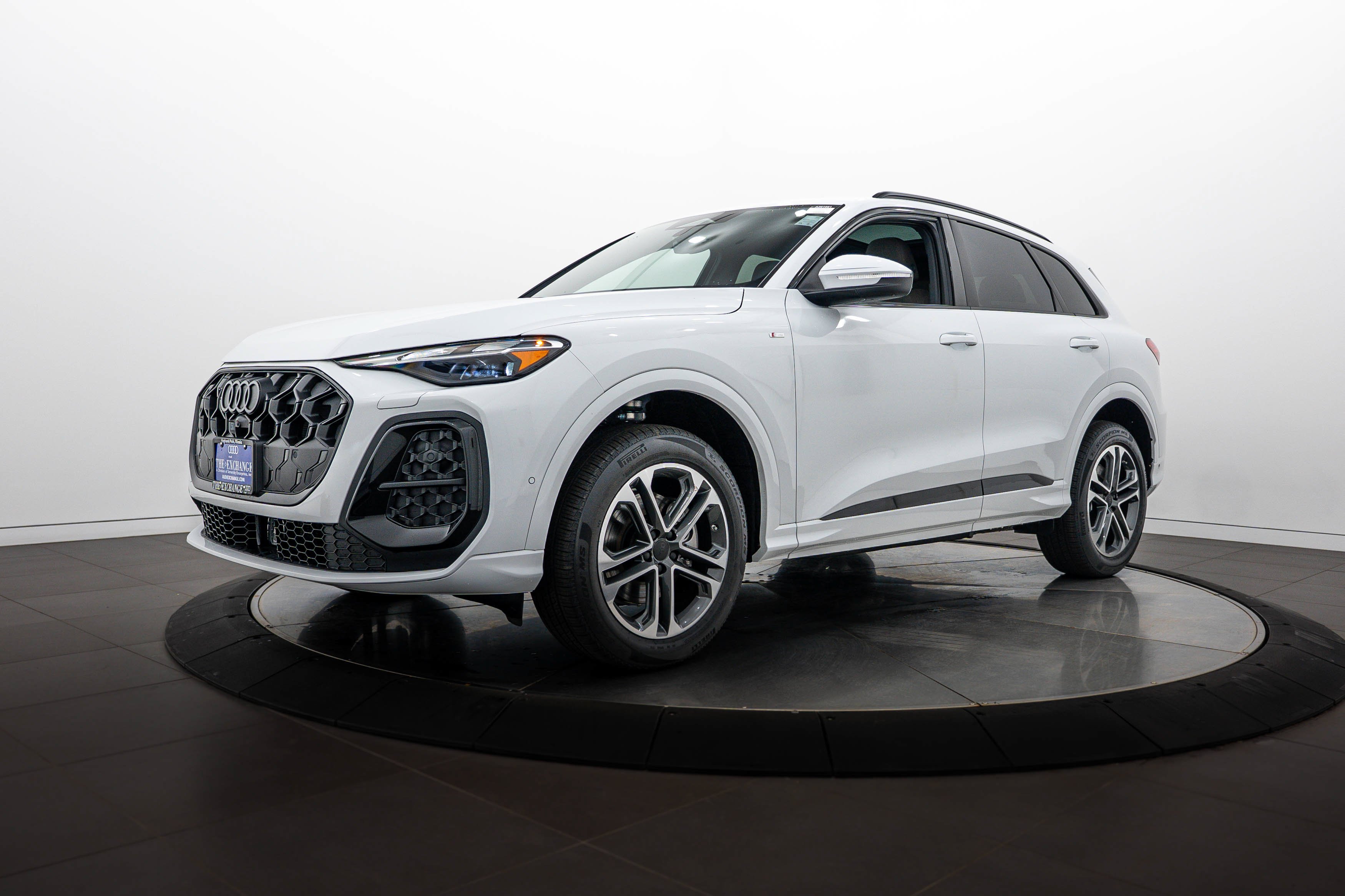 New 2026 Glacier White Audi Premium image 7