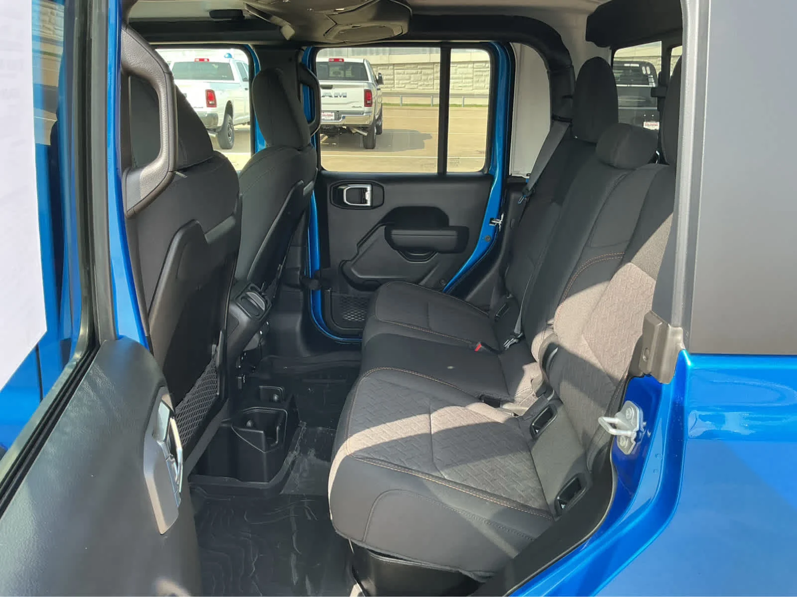 Used 2025 Hydro Blue Pearlcoat Jeep Mojave image 16
