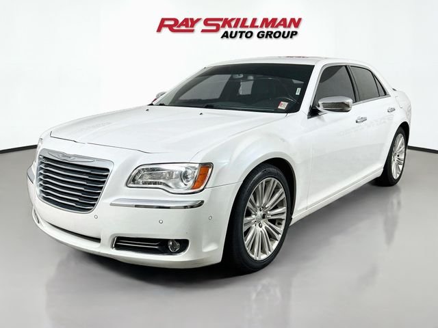 Used 2013 White Chrysler C image 3