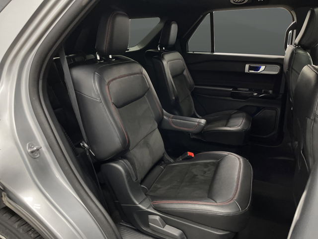 2023 Ford Explorer ST-LINE - Photo 32