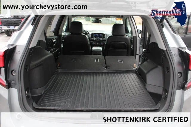 Used 2023 Silver GMC AT4 image 19