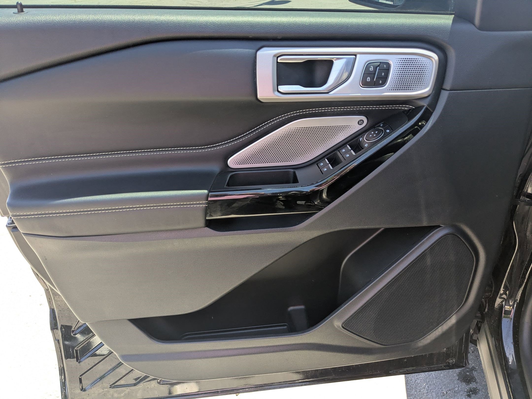 Used 2021 Blue Ford ST image 13