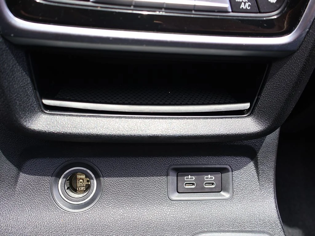 Used 2021 White BMW M50i image 70