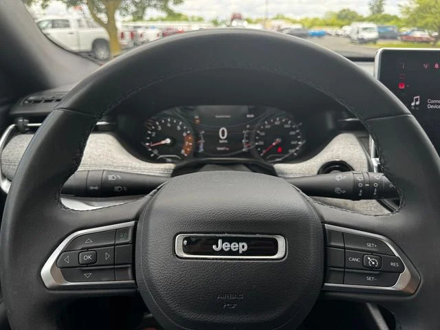 Certified Used 2024 White Jeep Latitude image 21