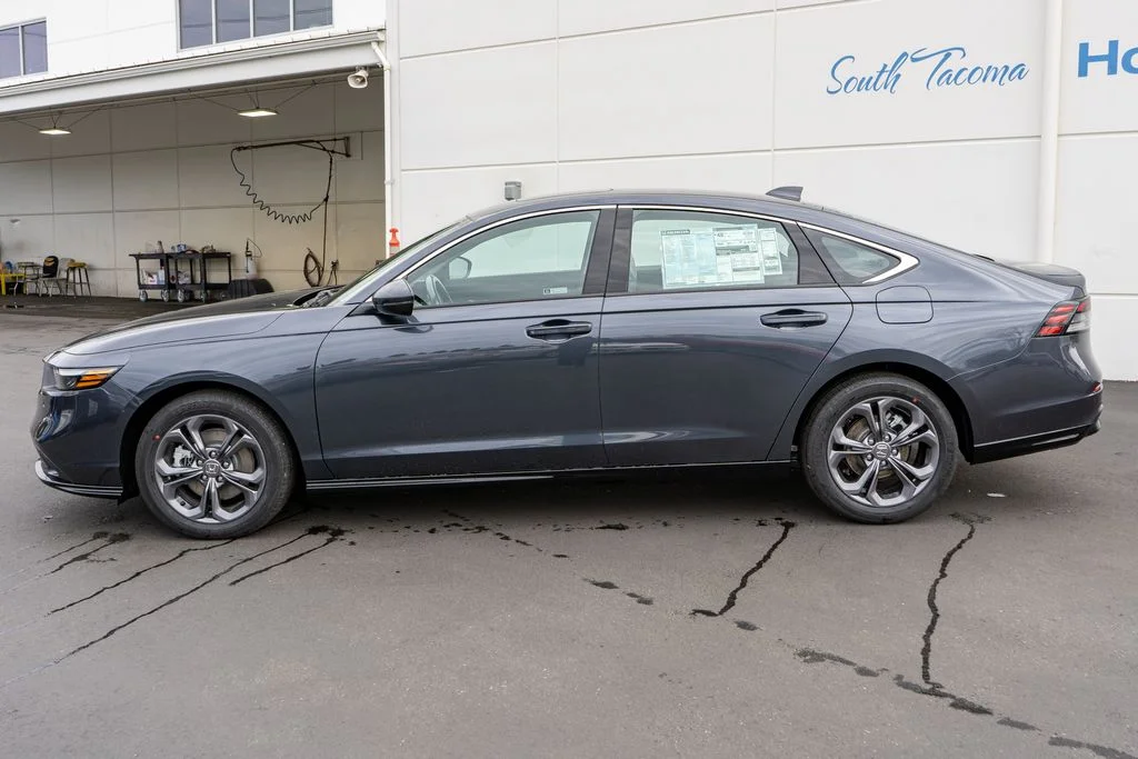 New 2026 Meteorite Gray Metallic Honda EX-L image 9