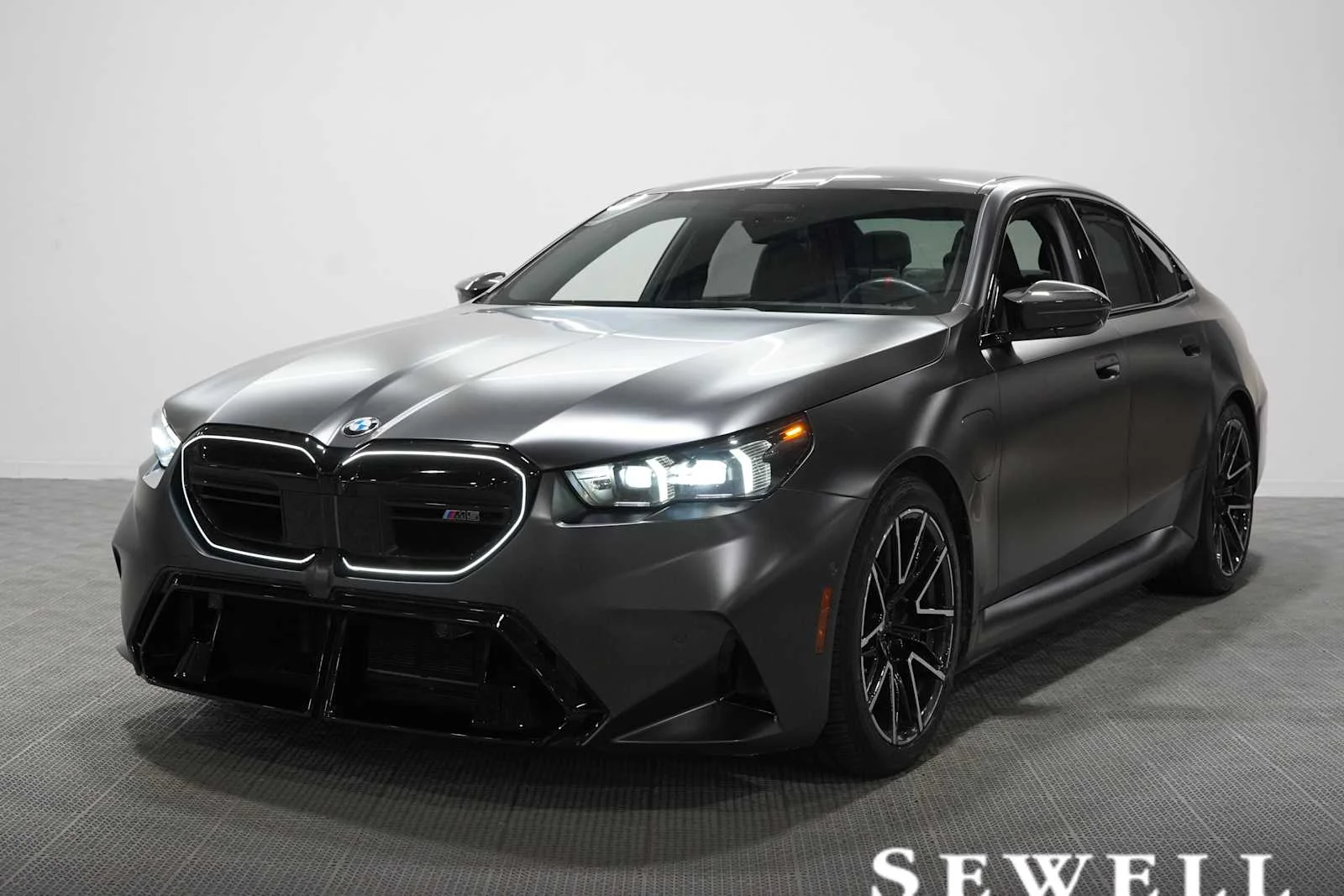 2025 BMW M5