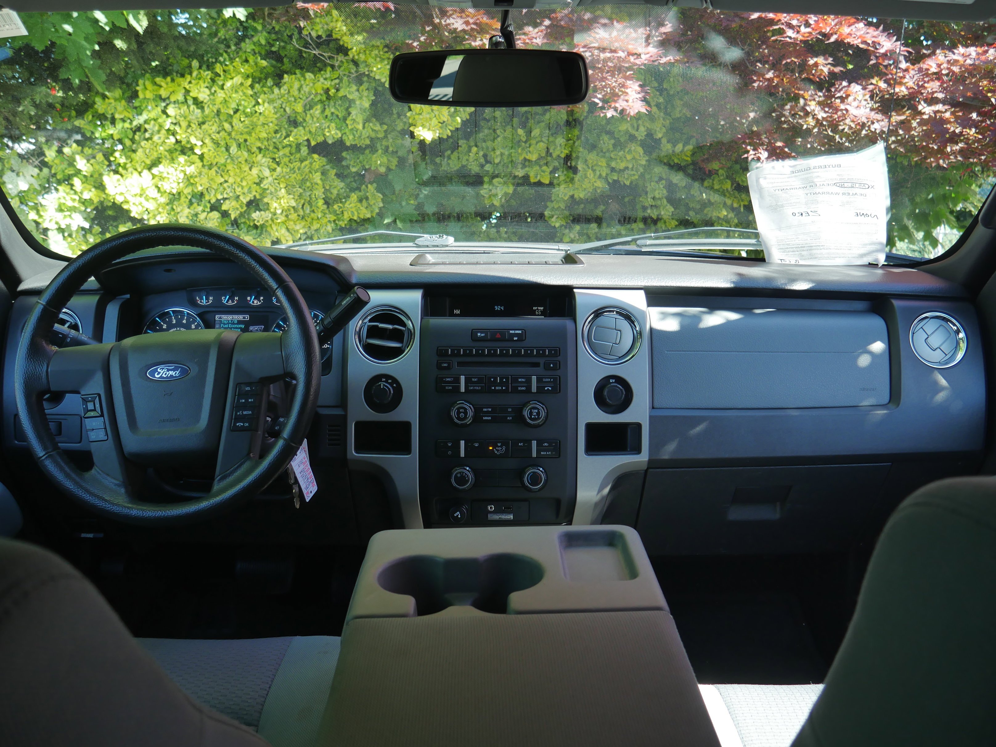 Used 2011 Dark Blue Pearl Metallic Ford XLT image 10