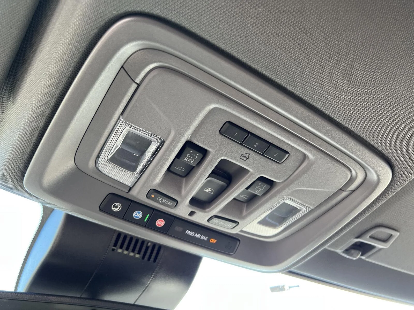 2026 GMC Sierra 1500 SLT - Photo 29