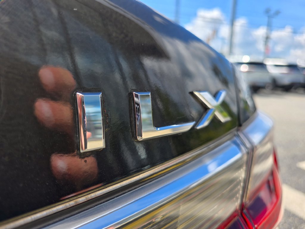 Used 2020  Acura Premium Package image 15